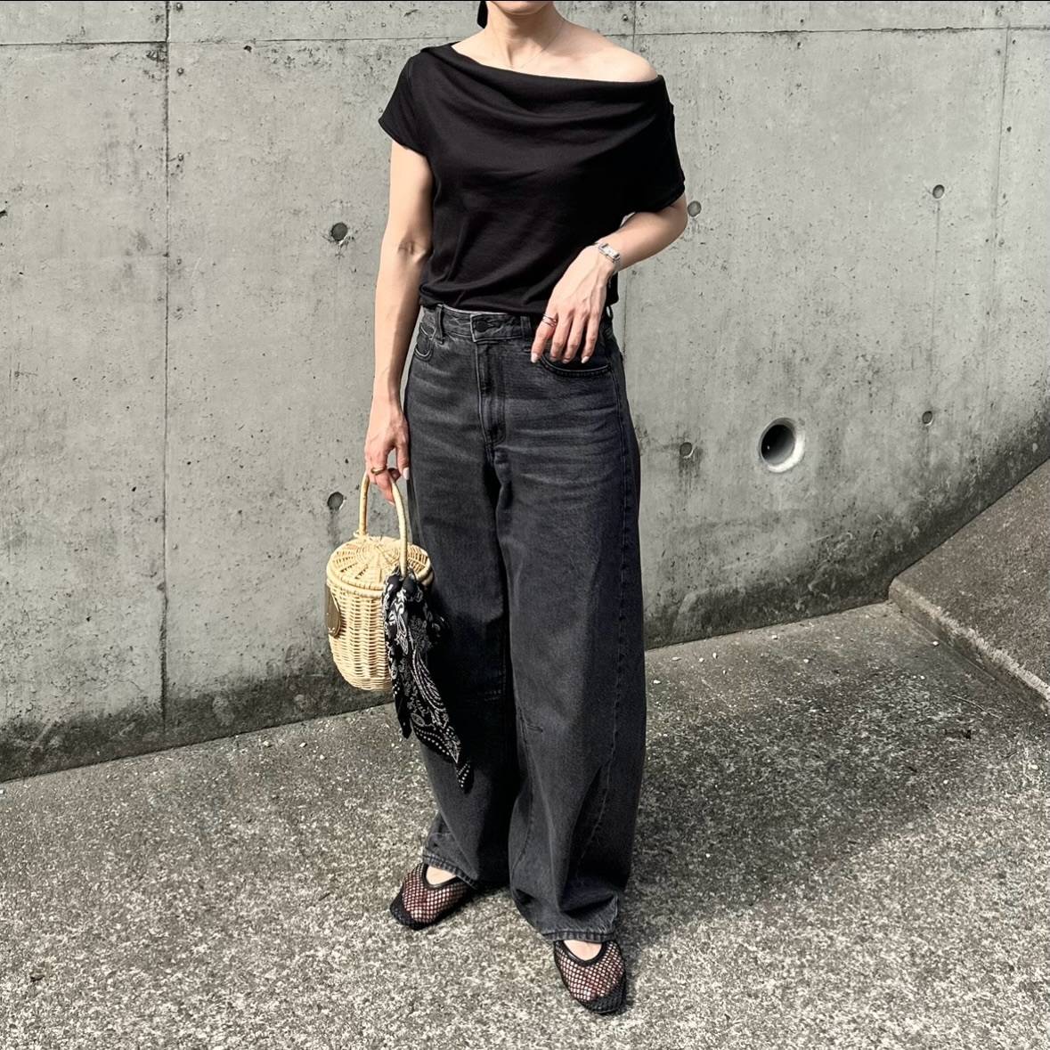 オールブラックコーデ
