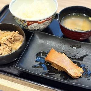  吉野家 牛金目鯛の煮付け定食 