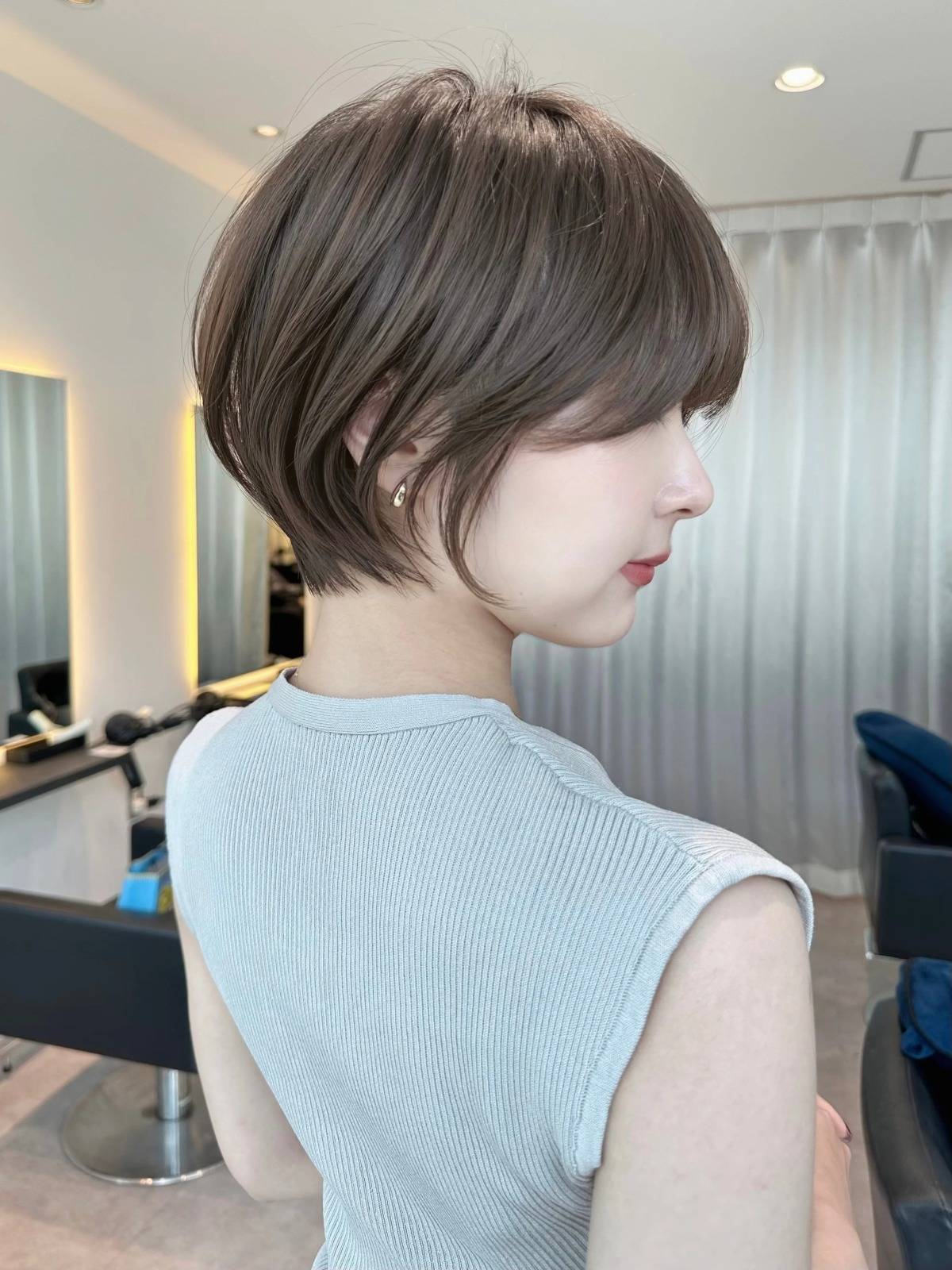 前下がりシルエットショート