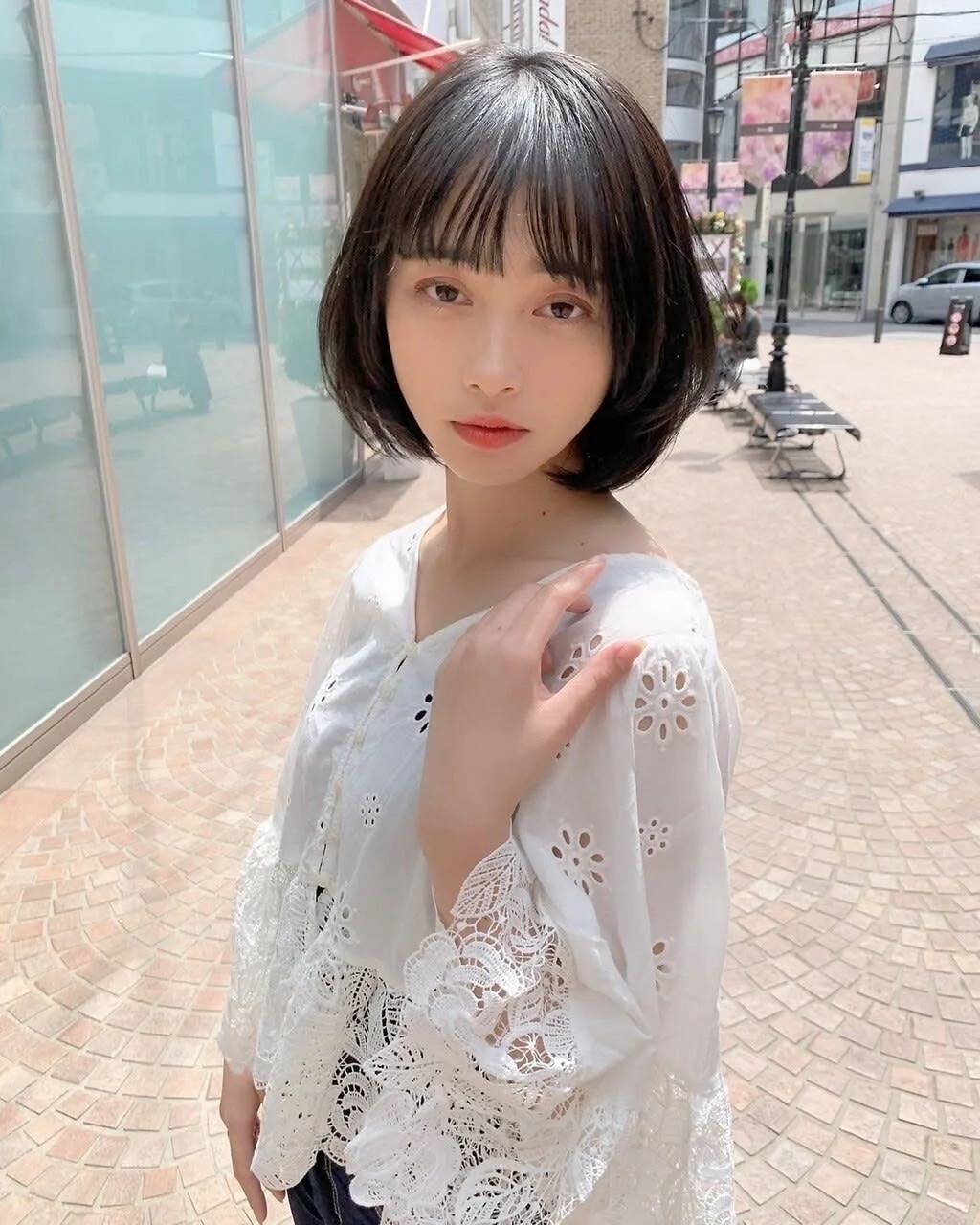 前髪ぱっつんボブ