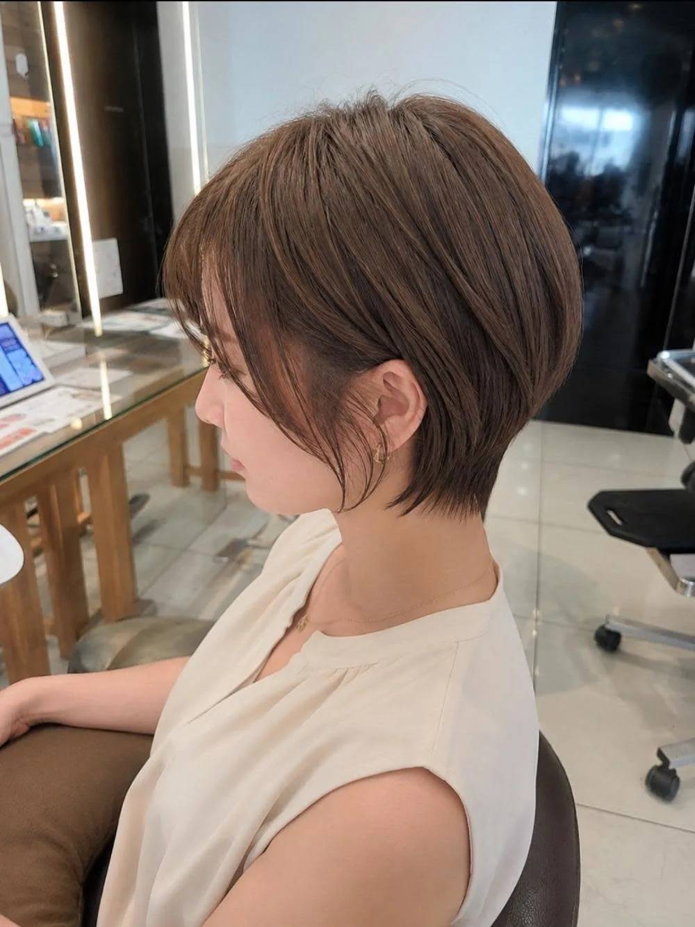 くびれシルエットショート