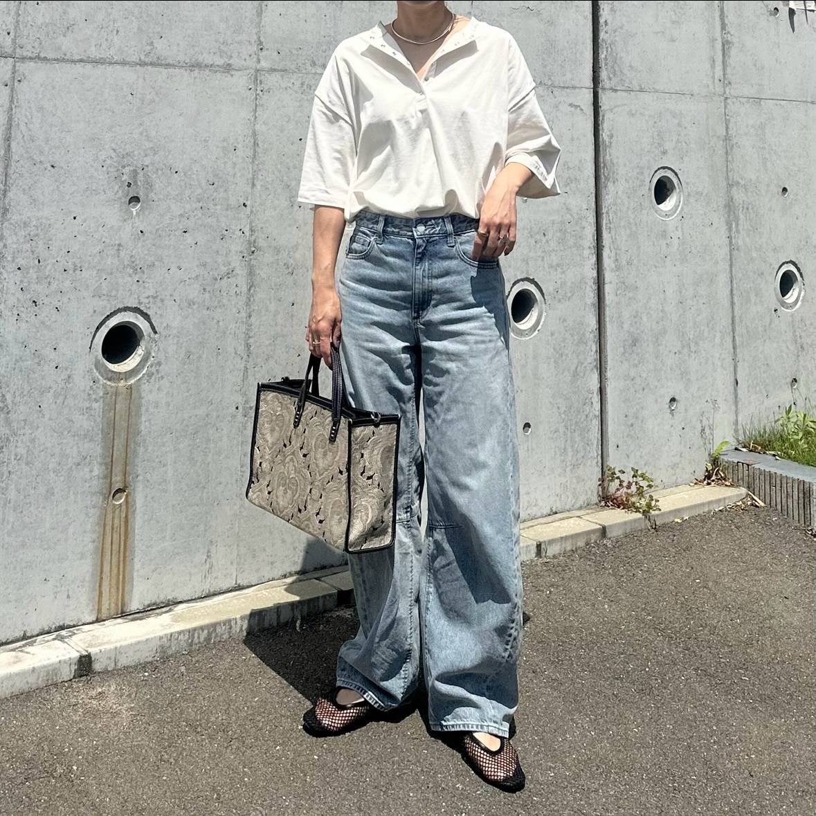 ヘンリーネックのTシャツを合わせる♪