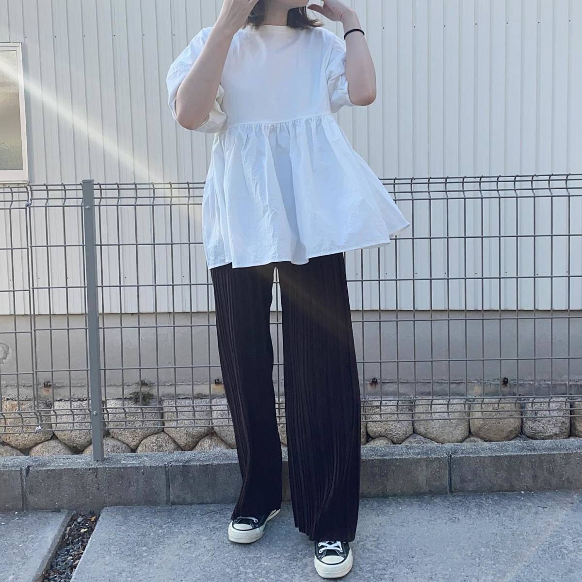 ペプラムトップス×パンツ