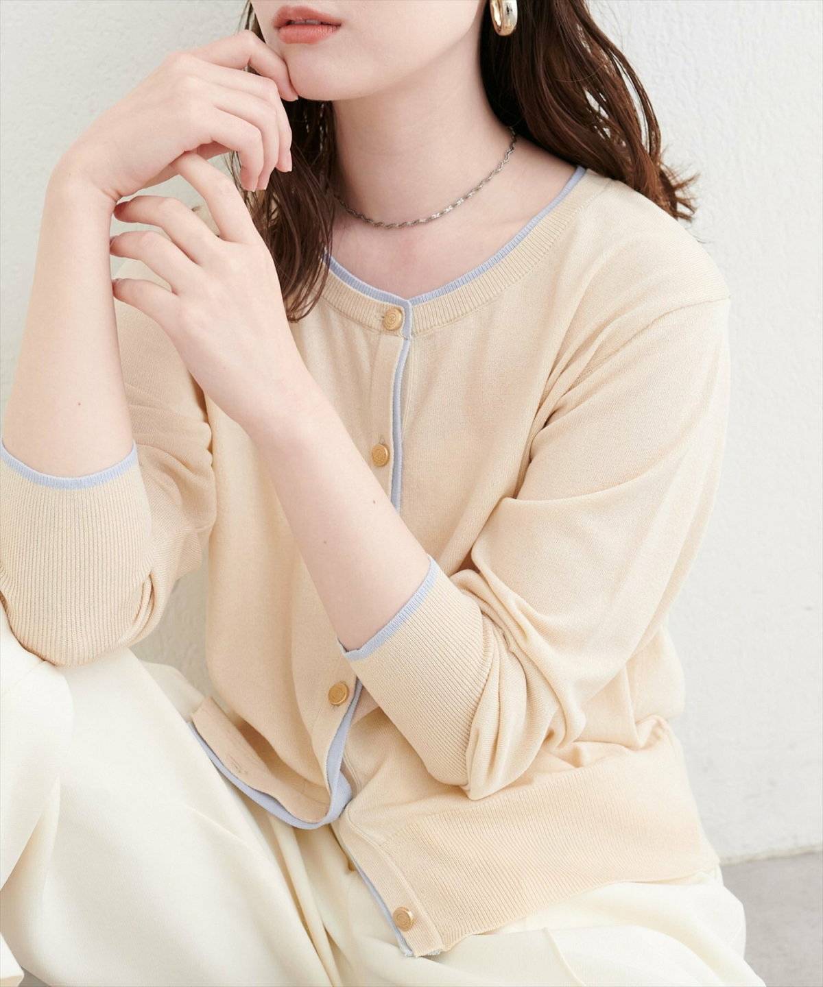 natural couture 接触冷感・UVカット付き配色金ボタンカーディガン