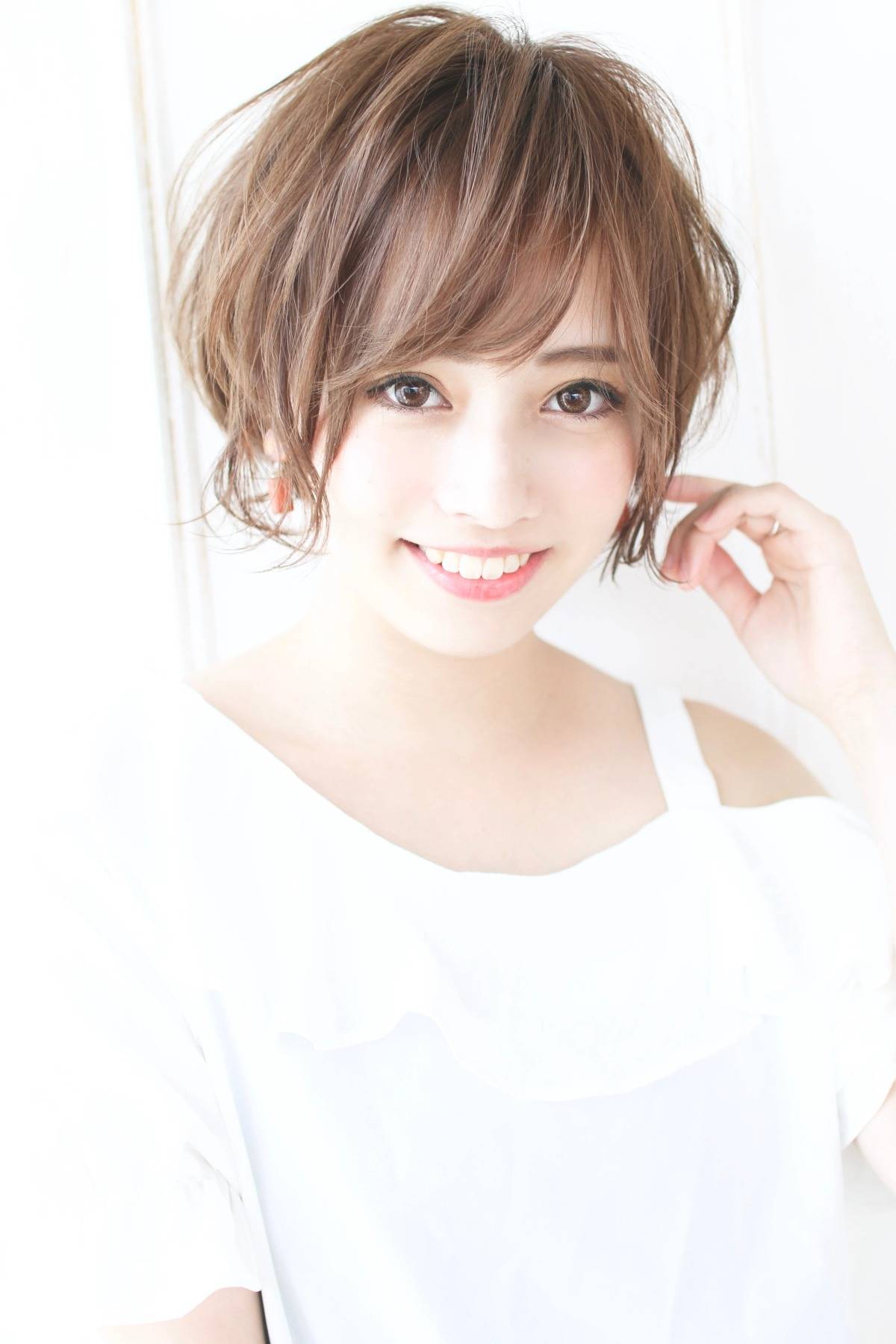 抜け感パーマショート