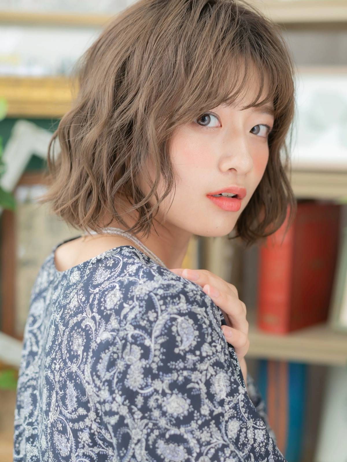 立体感ゆるウェーブボブ