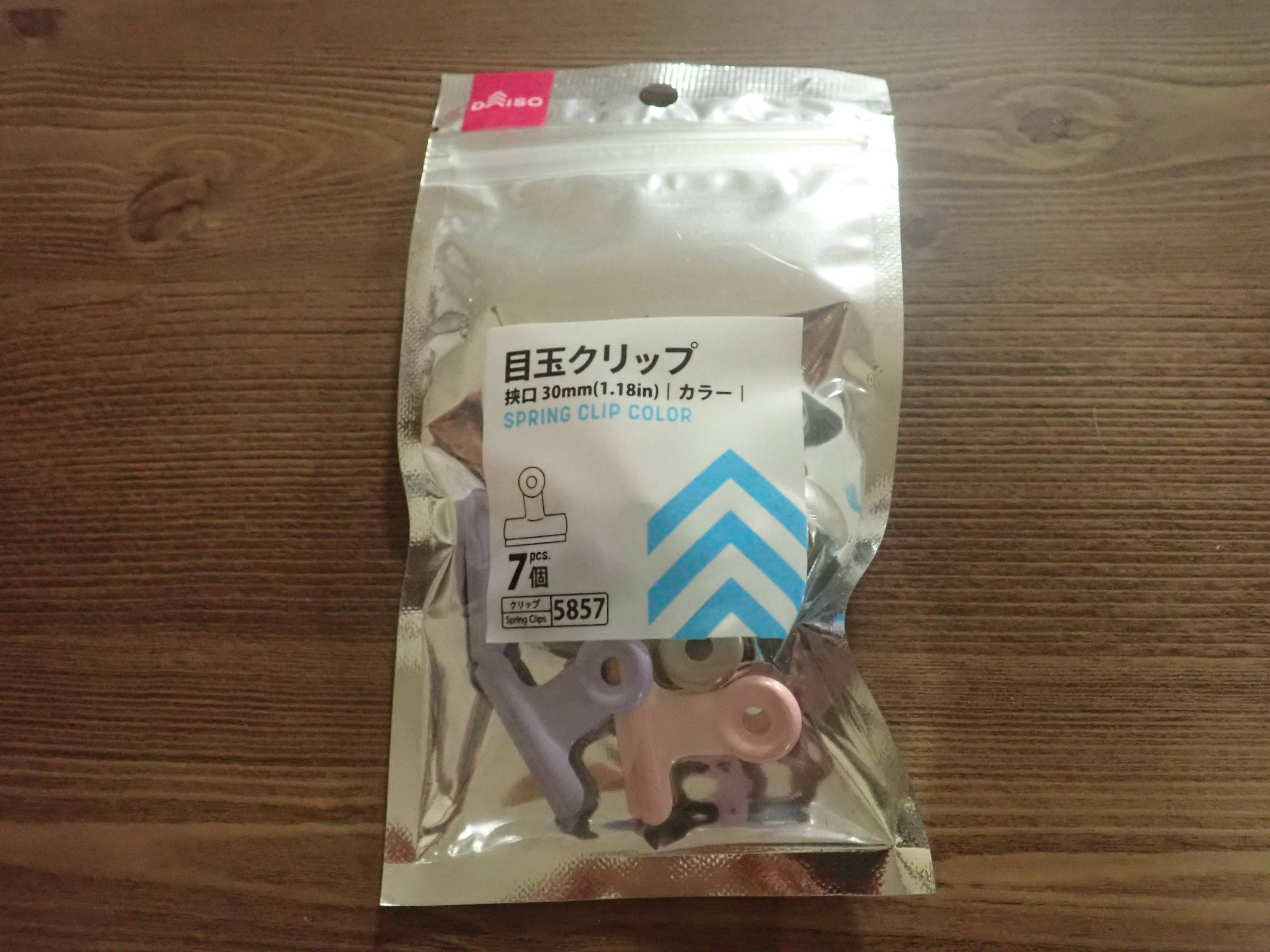 ダイソーの目玉クリップ カラー