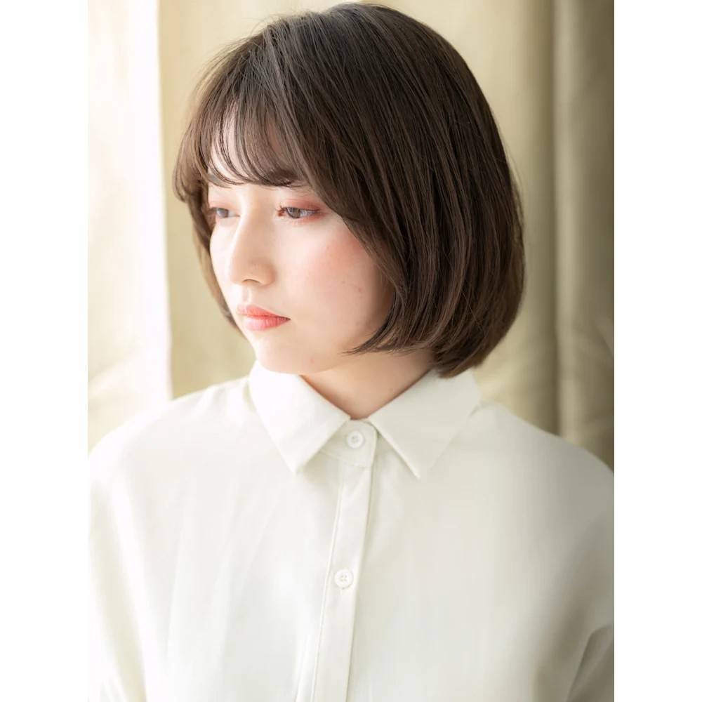 Aラインのハンサムショートボブ