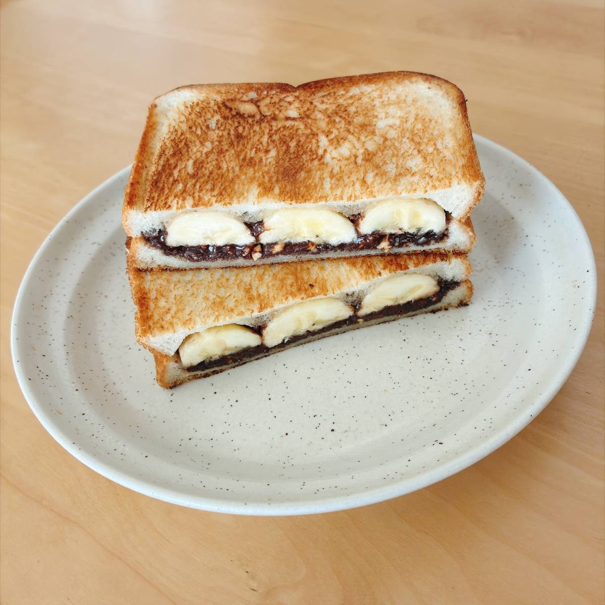 パスコ公式の「バナナとピーナッツバターのサンド」のレシピ