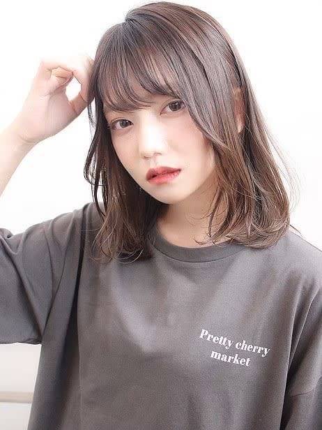 軽やかラフウェーブボブ