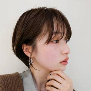  シンプルワイドバングボブ 
