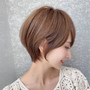  上品見えする丸みショート 