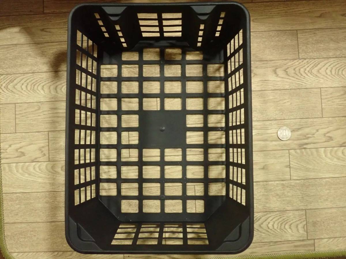 DAISO(ダイソー)：積み重ねできる収納バスケット(40×29.5×13cm)