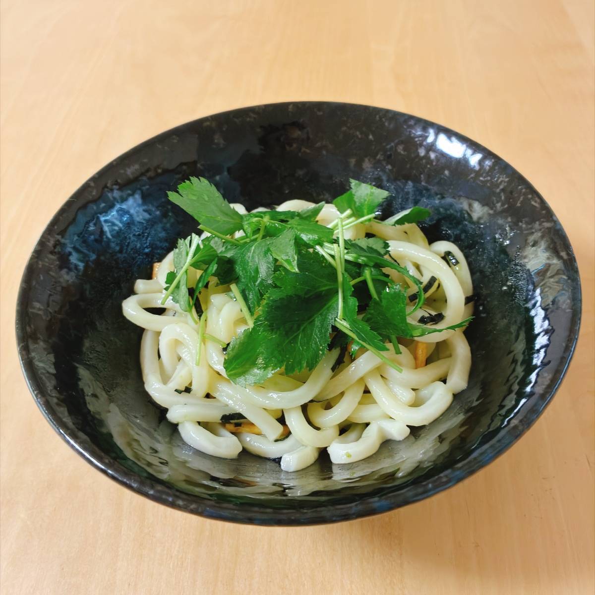 永谷園公式の「お茶づけ和えうどん」のレシピ
