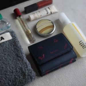 小さいのに優秀♡大人可愛いディティールに気分が上がる「ミニがま口財布」