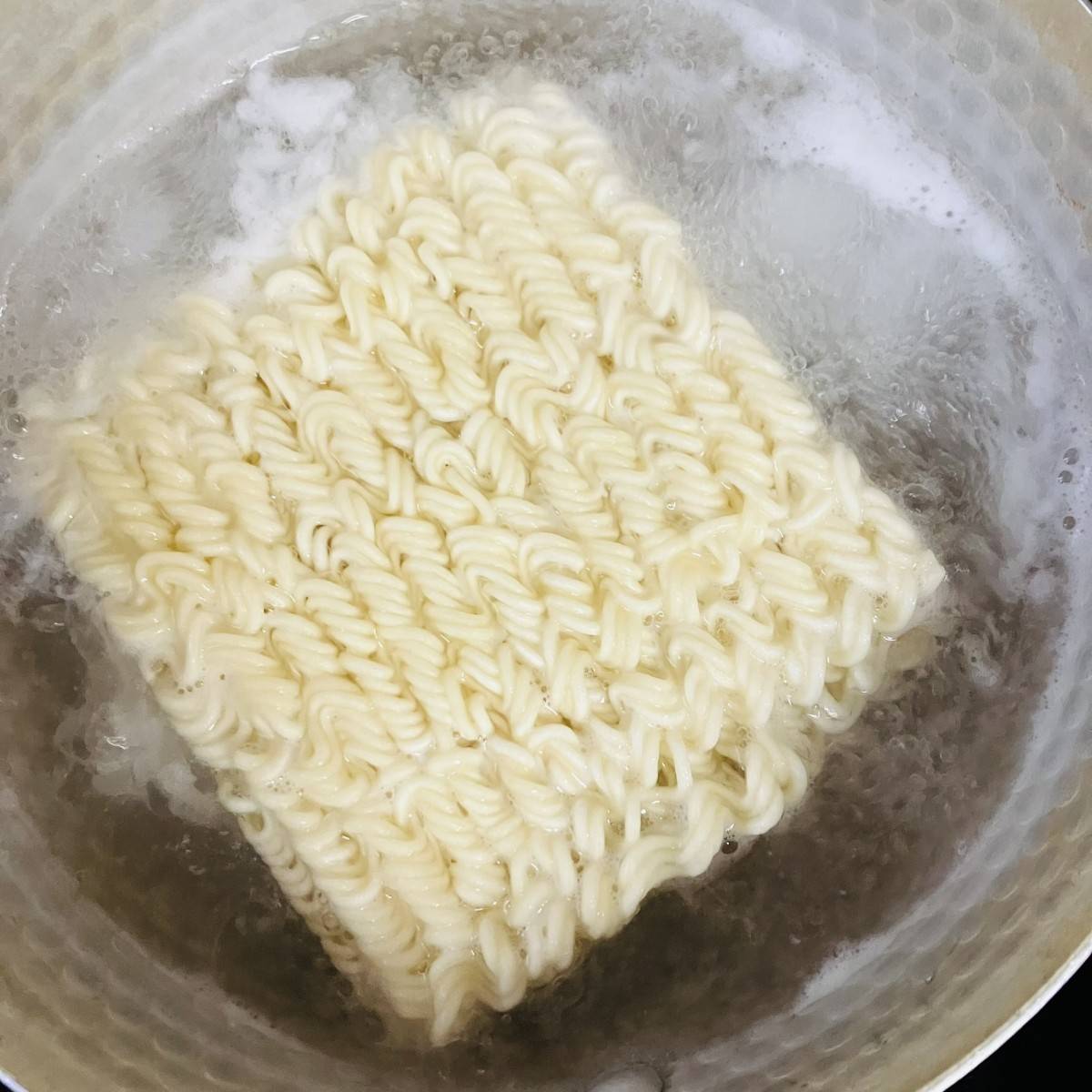 サッポロ一番公式の「サッポロ一番冷やし塩油そば」のレシピ