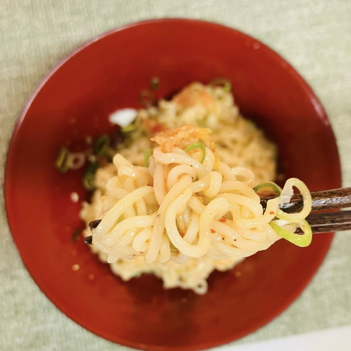 サッポロ一番公式の「サッポロ一番冷やし塩油そば」のレシピ