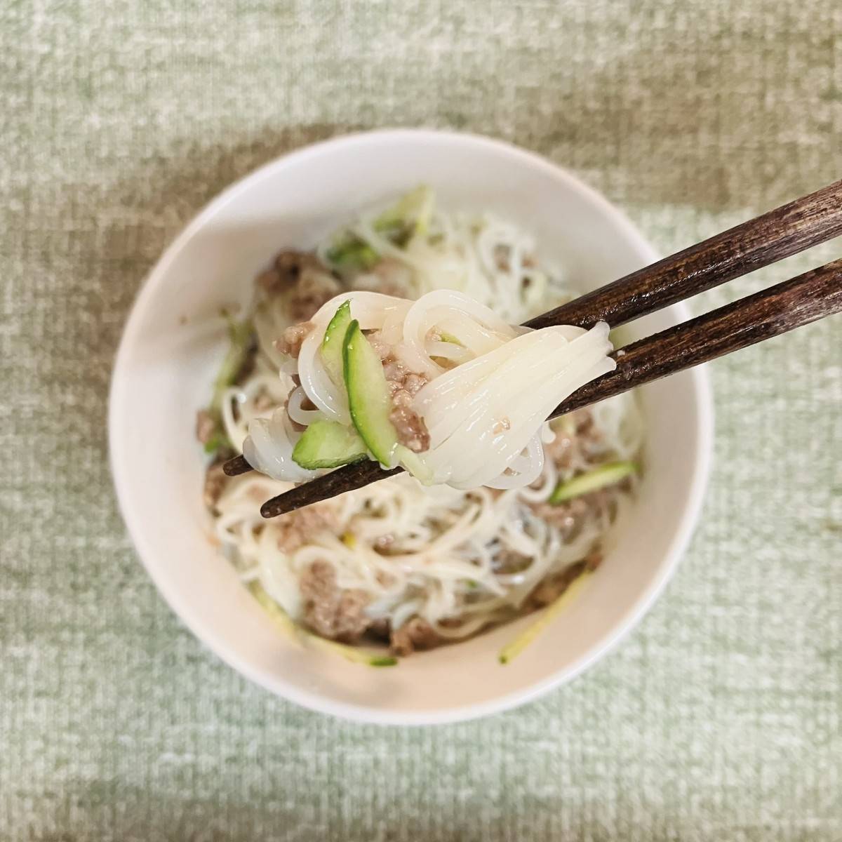 揖保乃糸公式の「ジャージャー麺」のレシピ