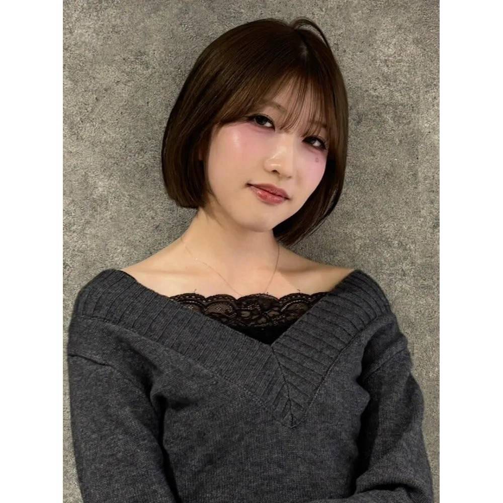 ブラウンベージュのミニボブ