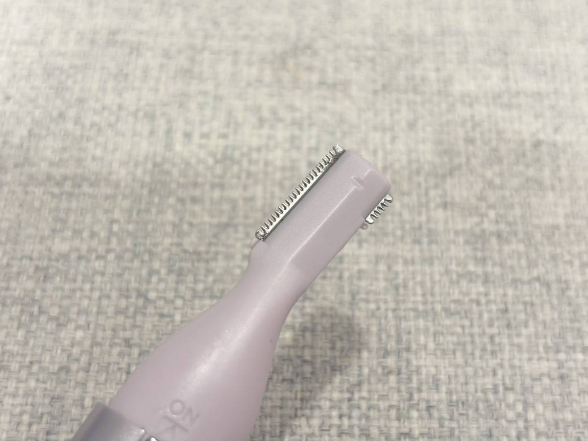コンパクトサイズのフェイスシェーバー
