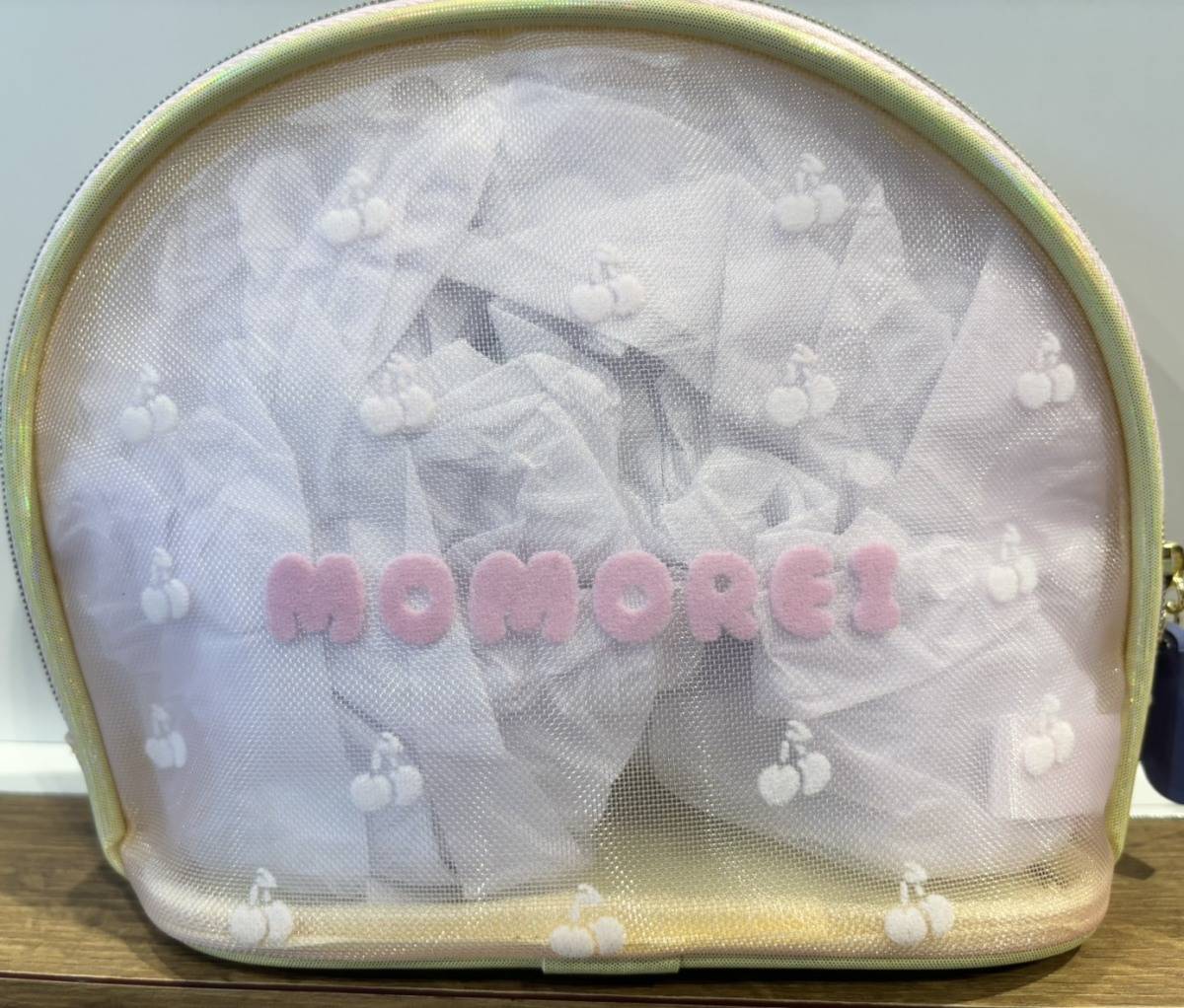 MOMOREI(モモレイ) シェルポーチ