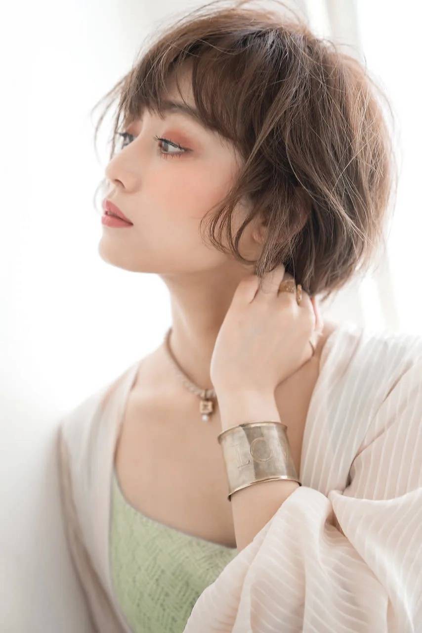 ほつれ感ゆるふわショート