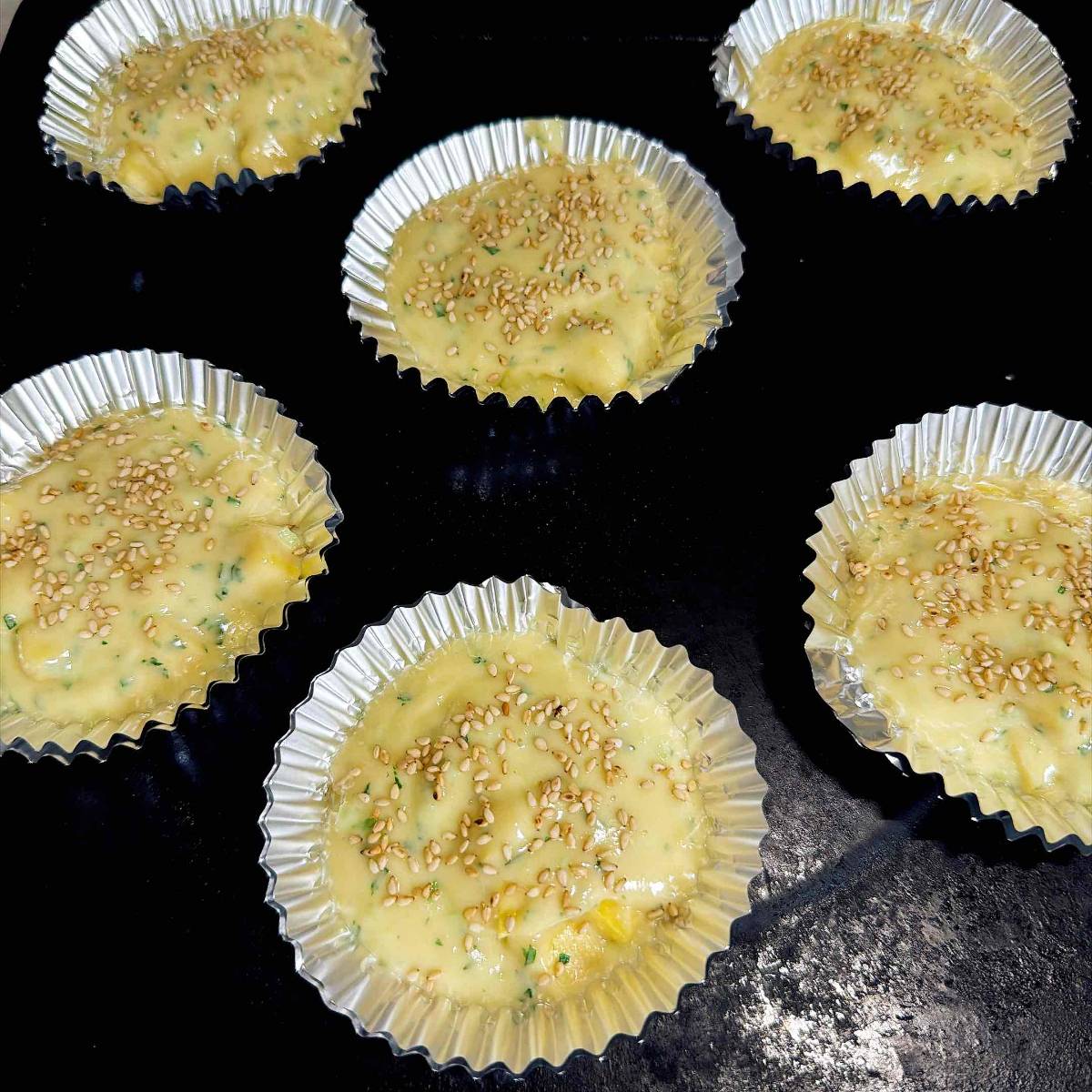 JAグループ公式の「サツマイモと小松菜の食事マフィン」のレシピ