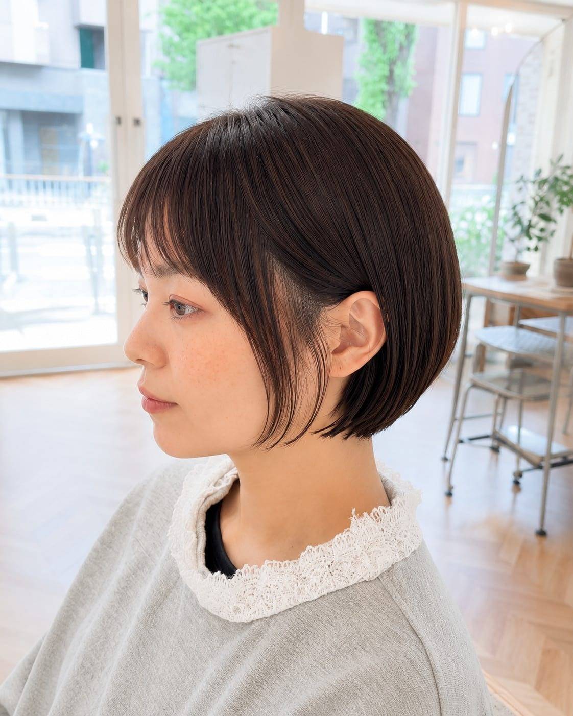 自然にまとまるシンプルボブ