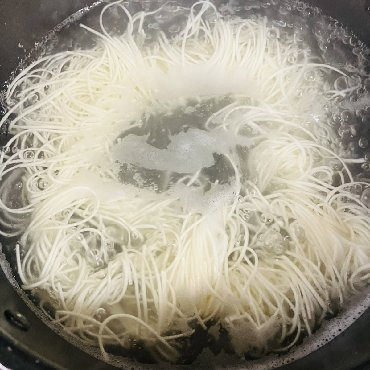 揖保乃糸公式の「ポテトサラダそうめん」のレシピ