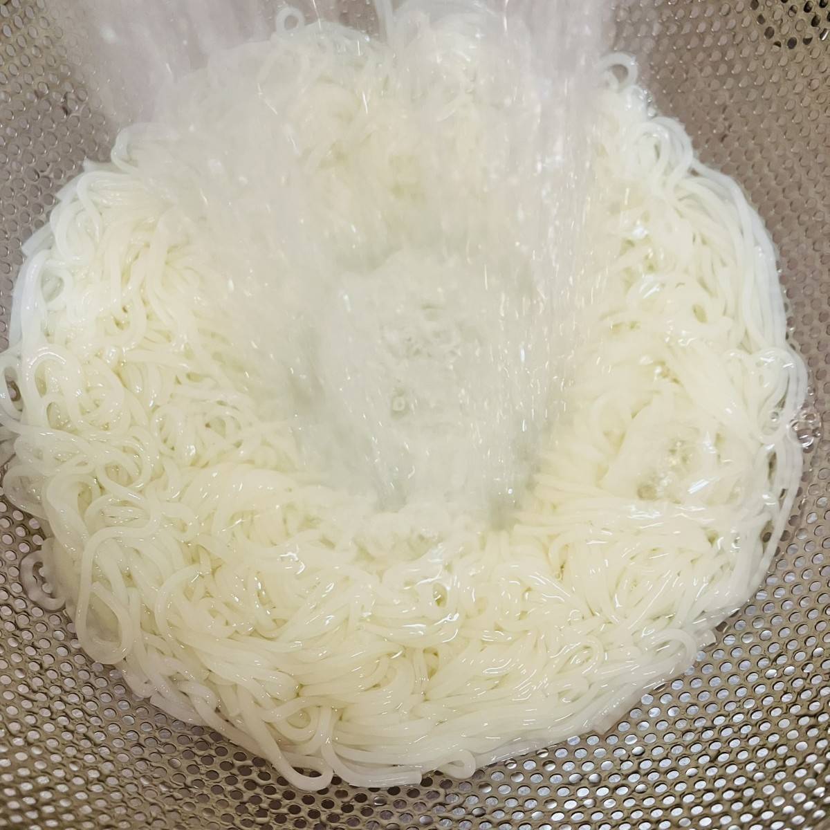 揖保乃糸公式の「ポテトサラダそうめん」のレシピ