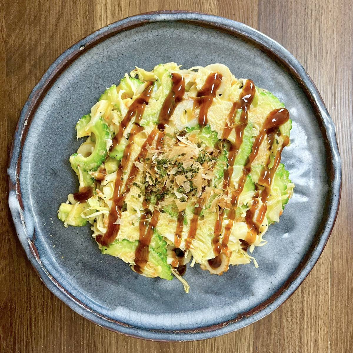 JAグループ公式の「ワタごとゴーヤとちくわのお好み焼き」のレシピ