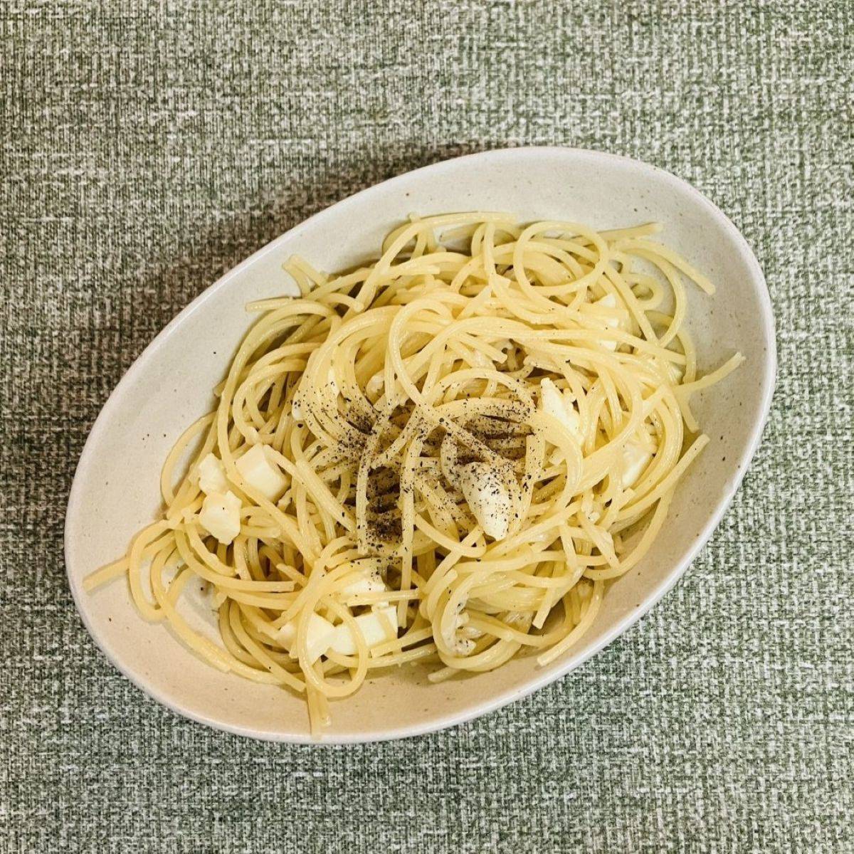マ・マー公式の「カチョエペペ風パスタ」のレシピ