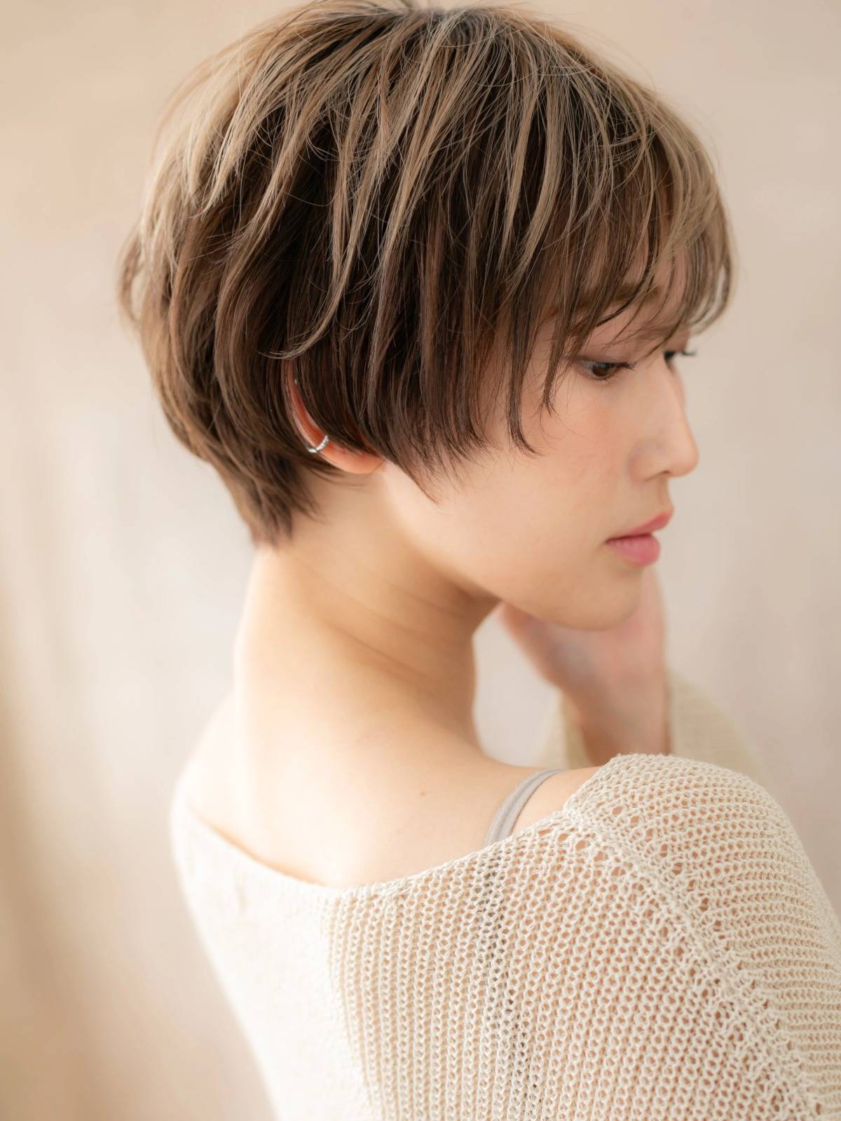 抜け感ニュアンスショート