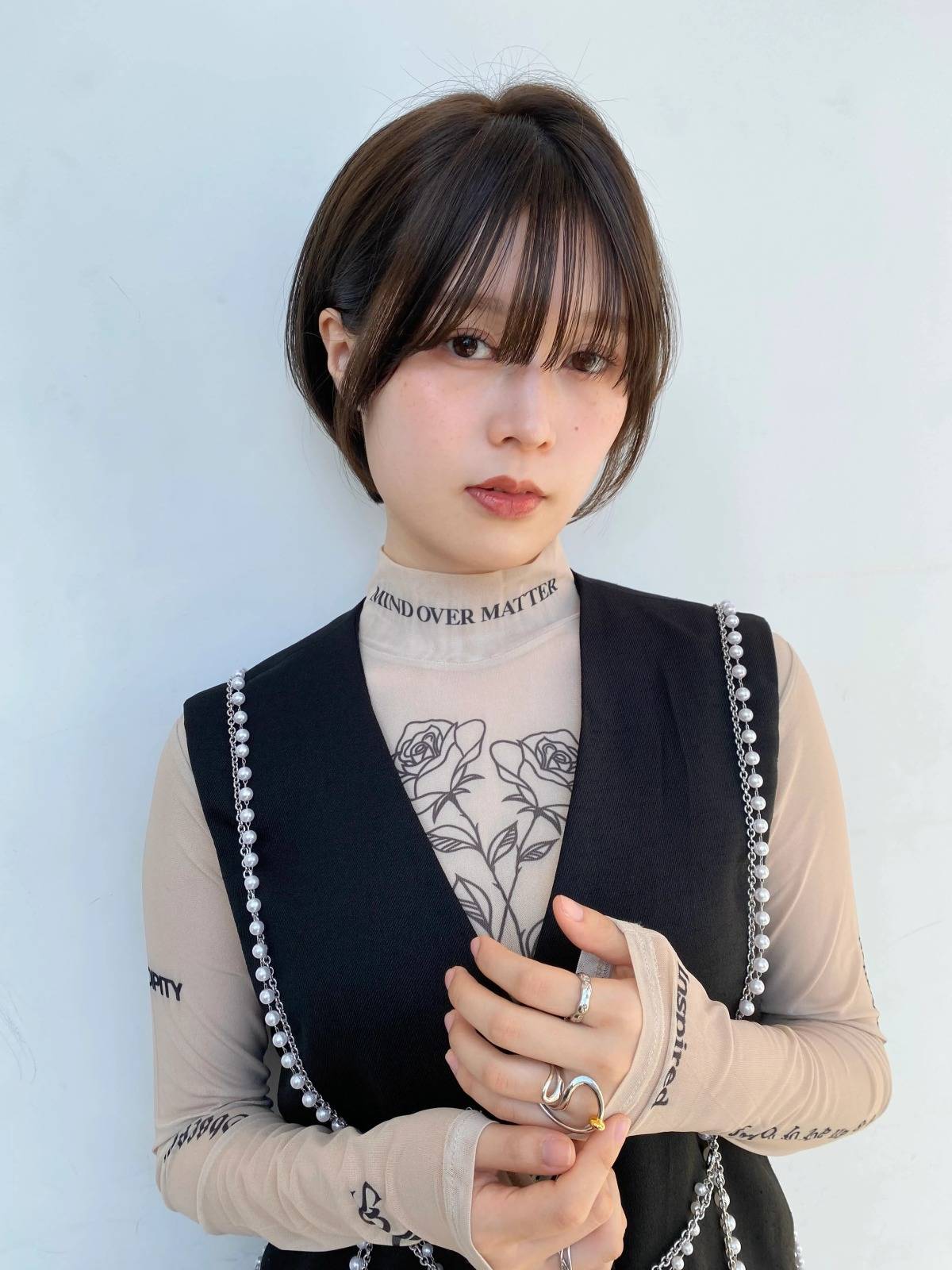 自然にまとまるシンプルショート