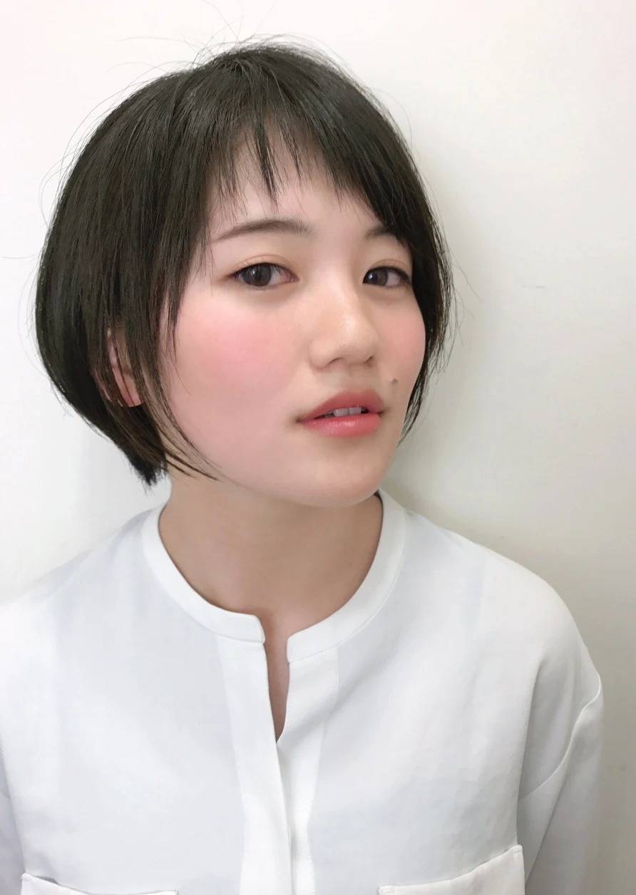 ショートバングショート