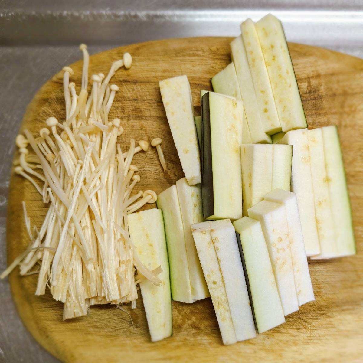JAグループ公式の「茄子オムレツ」のレシピ