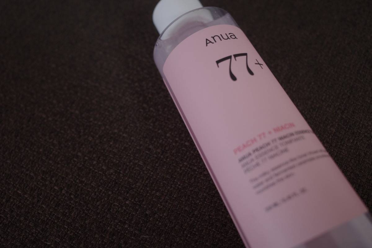 Anua(アヌア) 桃77ナイアシン エッセンストナー