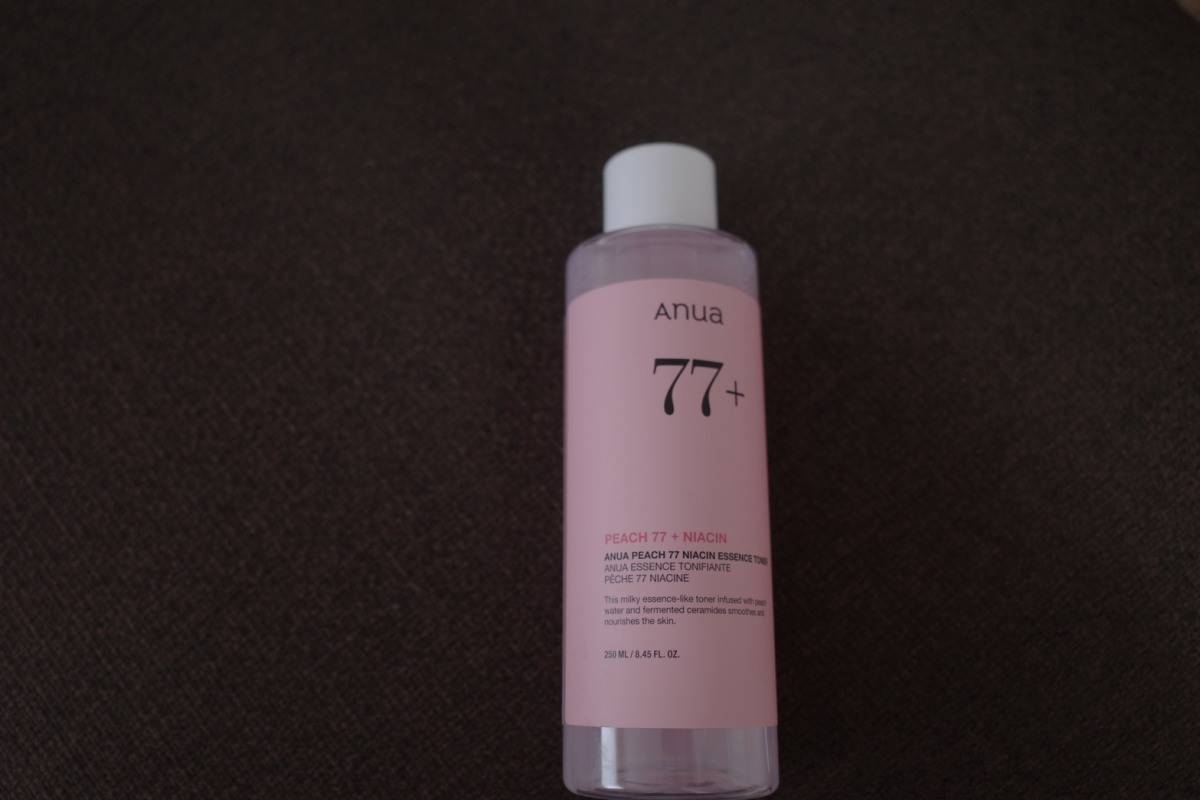 Anua(アヌア) 桃77ナイアシン エッセンストナー