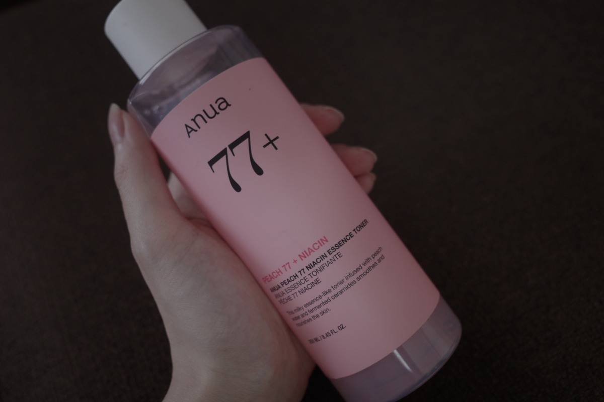 Anua(アヌア) 桃77ナイアシン エッセンストナー