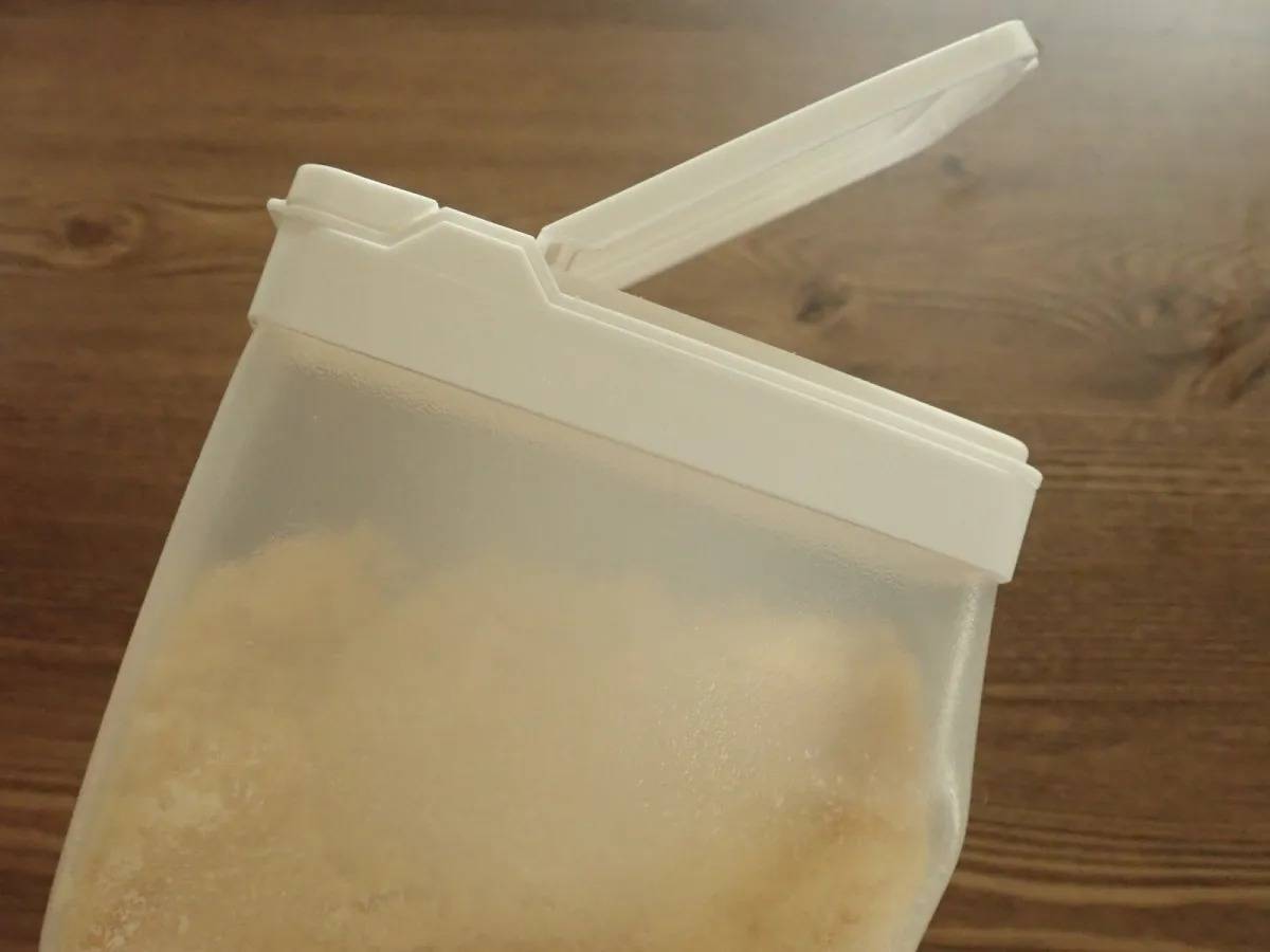 DAISO(ダイソー)：揉んでほぐせる調味料ストッカー