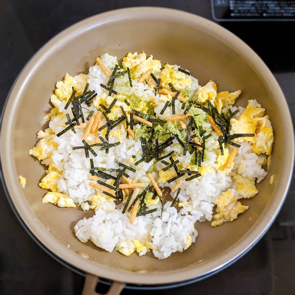 永谷園公式の「お茶づけチャーハン」のレシピ