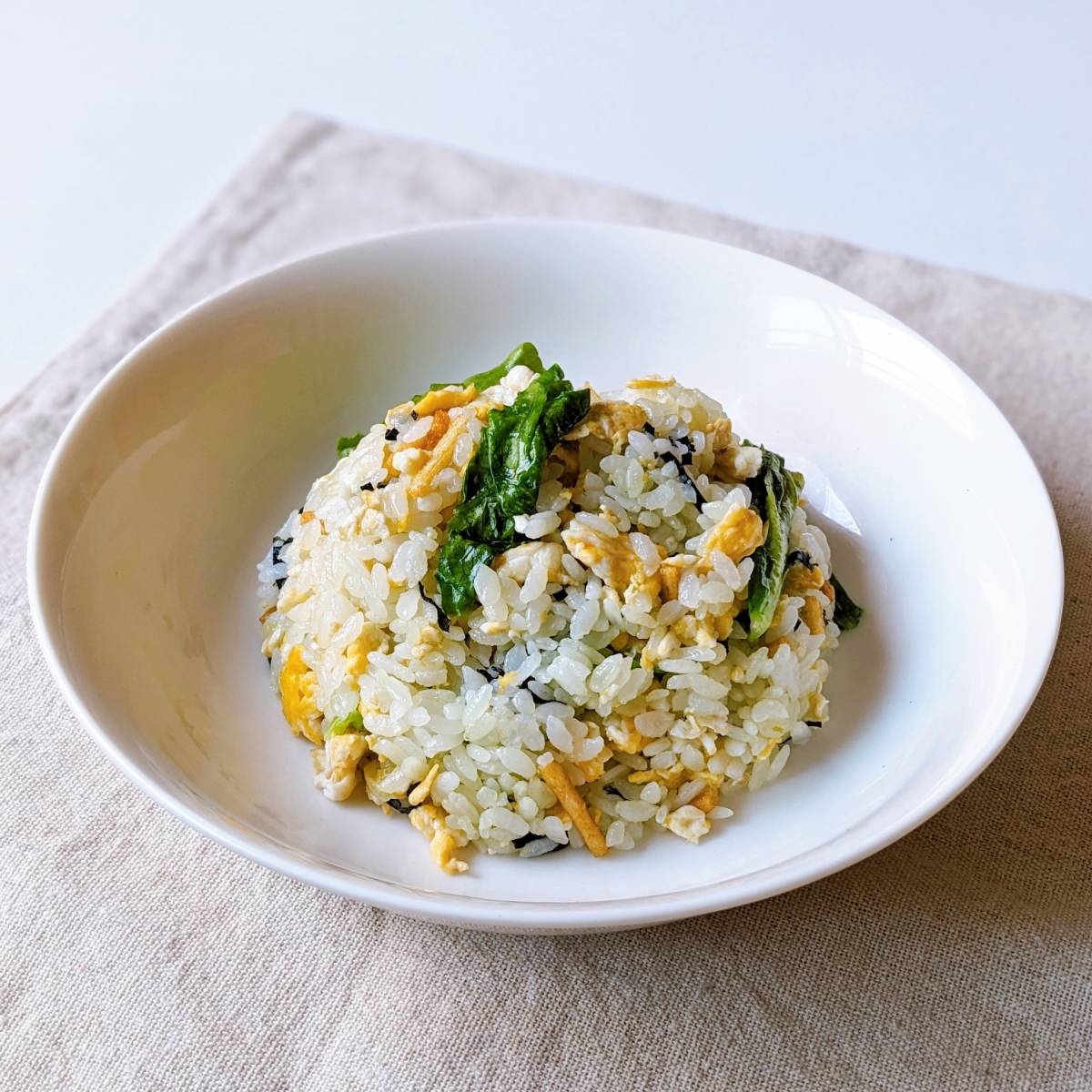 永谷園公式の「お茶づけチャーハン」のレシピ