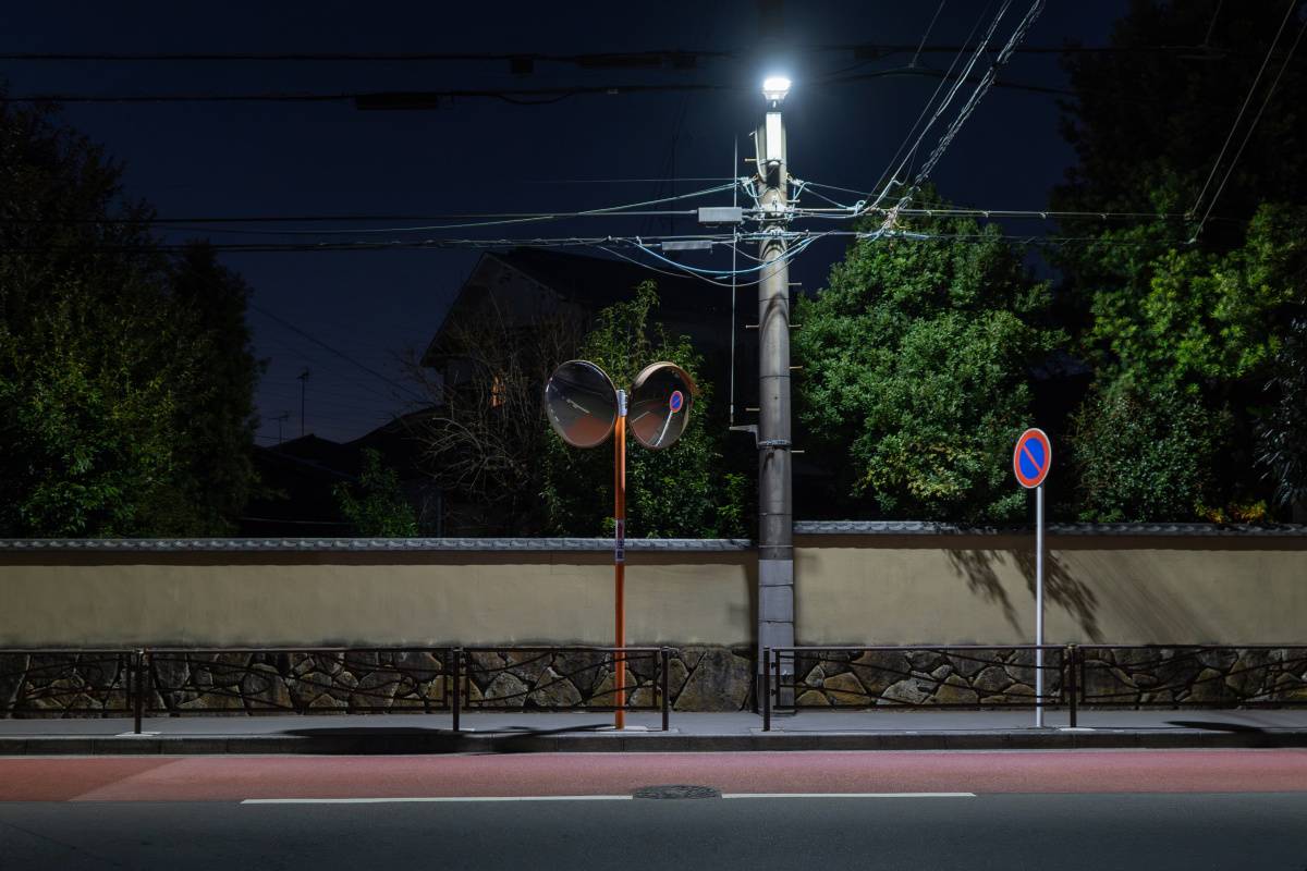 住宅街の街灯