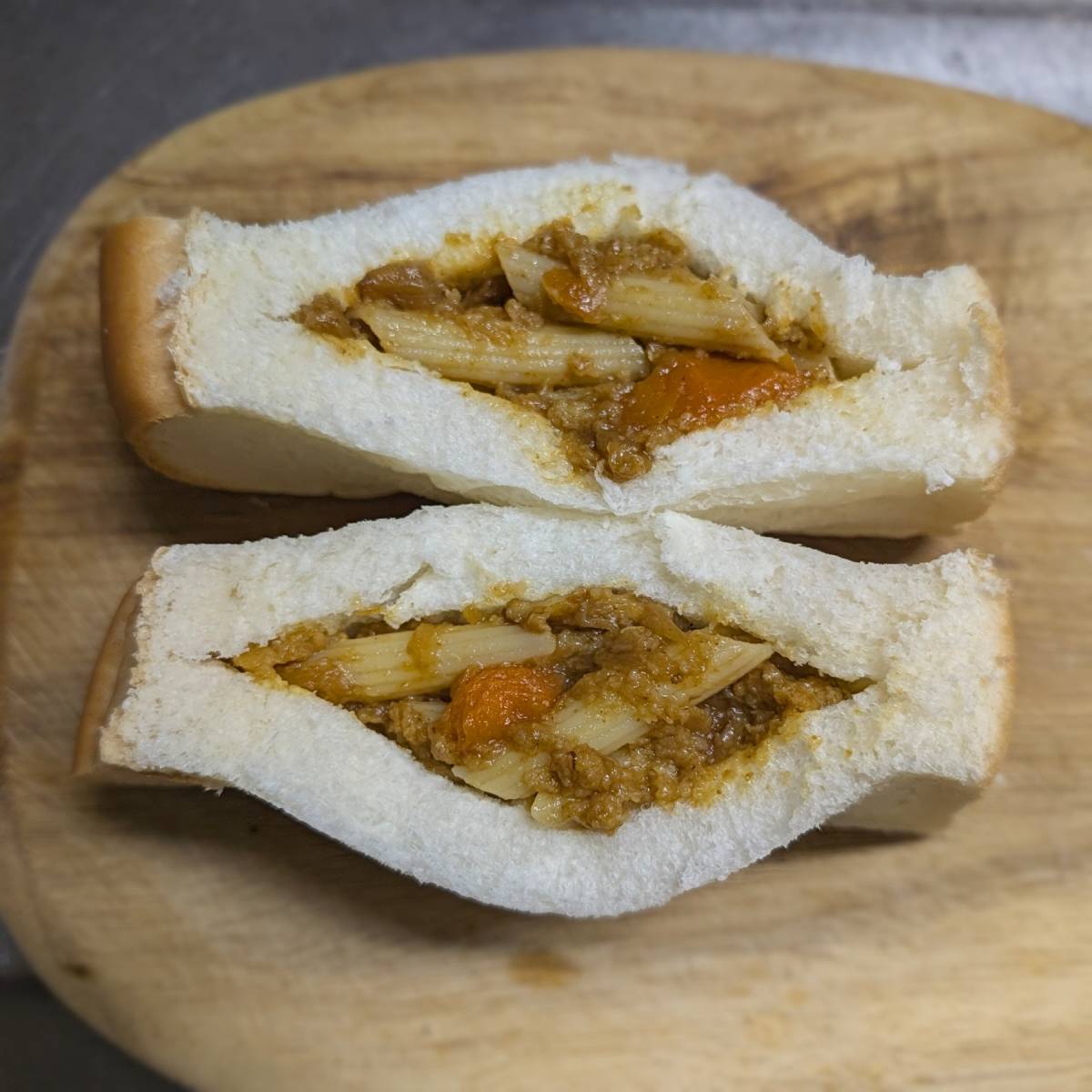 ヤマザキ公式の「カレーグラタン風ポケットサンド」のレシピ