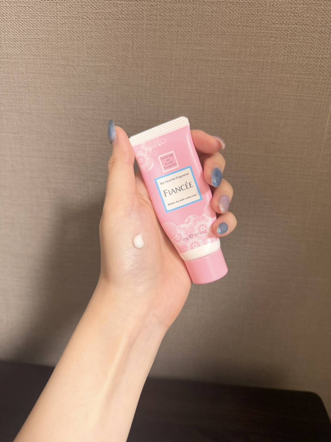 FIANCÉE(フィアンセ) ハンドクリーム ピュアシャンプーの香り