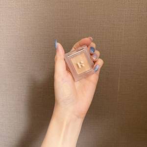 目元のくすみにほんのりピンク補正。「HOLIKA HOLIKA」のコンシーラー ロージー