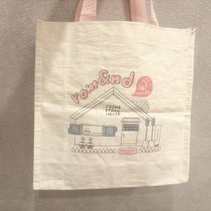 “ピンク持ち手×ポップイラスト”が可愛すぎ♡ジムやお買い物に便利な「rom&nd」のトートバッグ