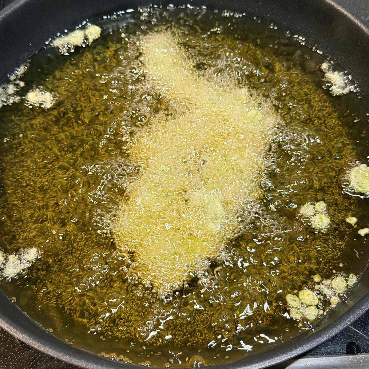 ニッスイ公式の「おさかなのソーセージの磯辺揚げ」のレシピ