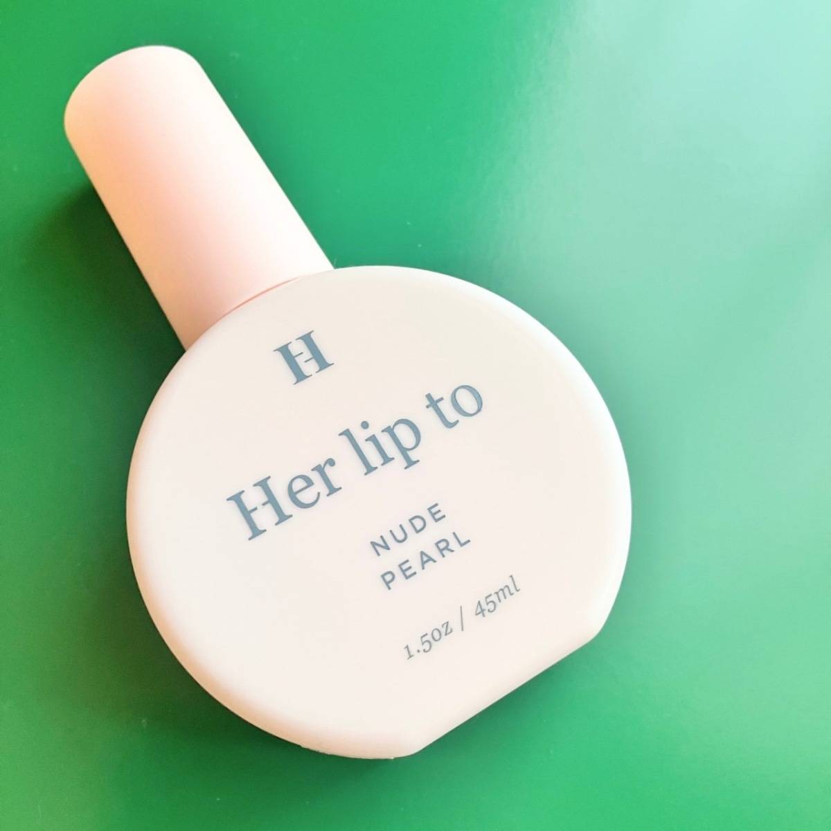 Her lip to BEAUTY NUDE PEARL ボディミスト