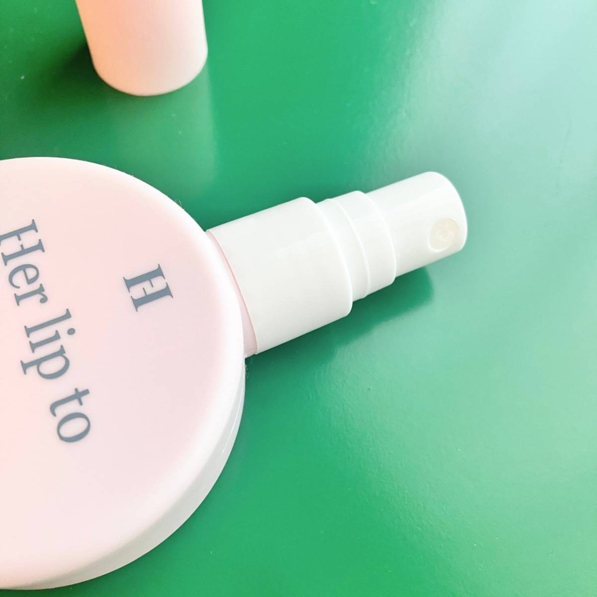 Her lip to BEAUTY NUDE PEARL ボディミスト
